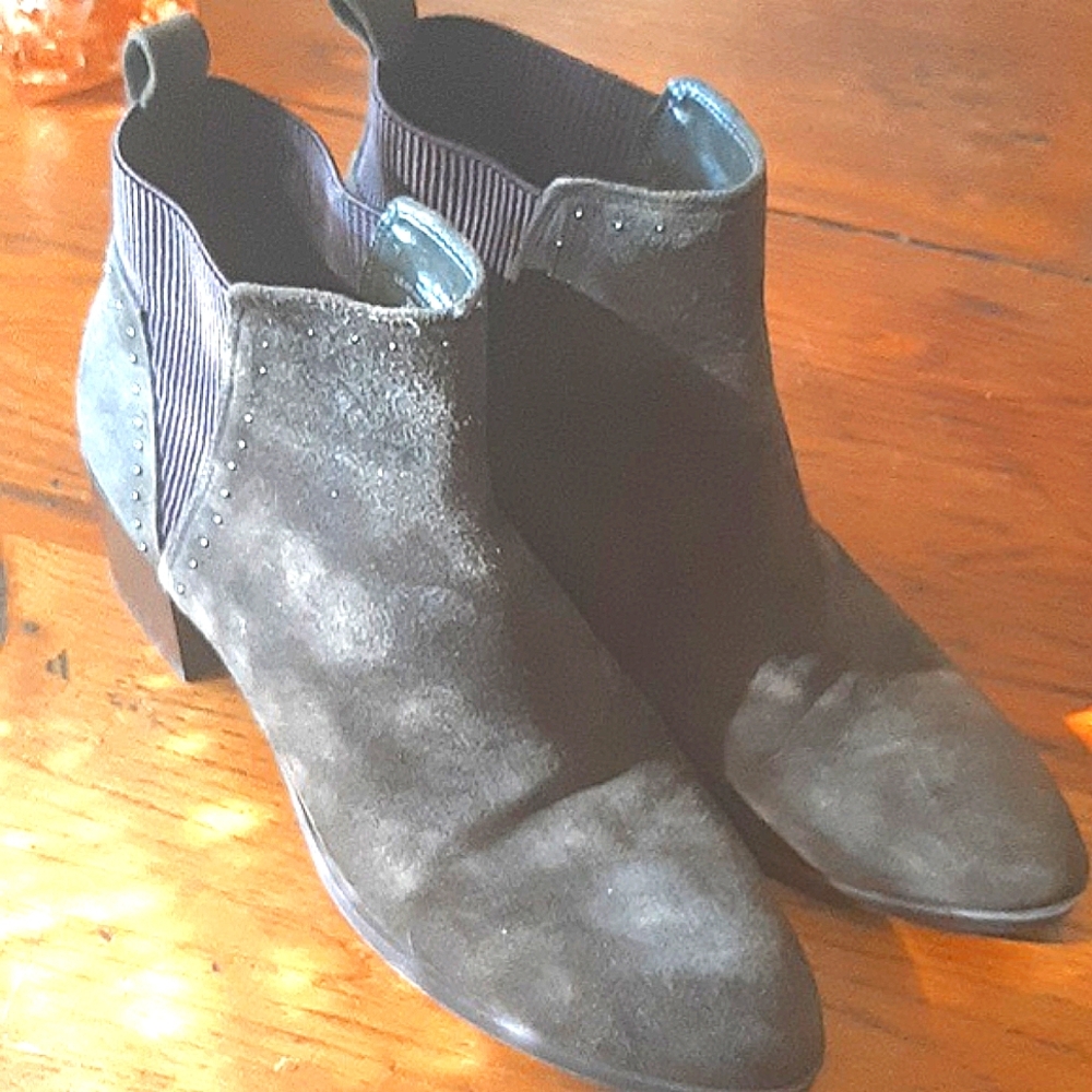 NINE WEST Suede Boots 6.5